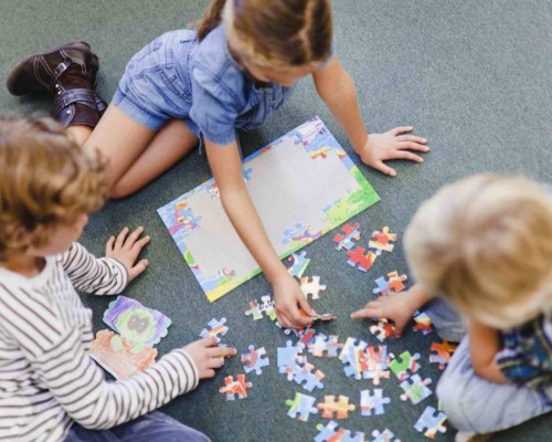 8 beneficii ale jocurilor puzzle pentru copii
