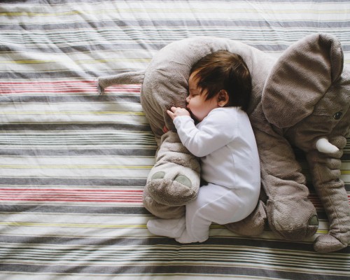 Cum sa-i invatam pe cei mici sa doarma
